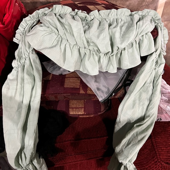 OFF THE SHOULDER RUFLE TRIM RUCHED PEPLUM TOP - Picture 4 of 8